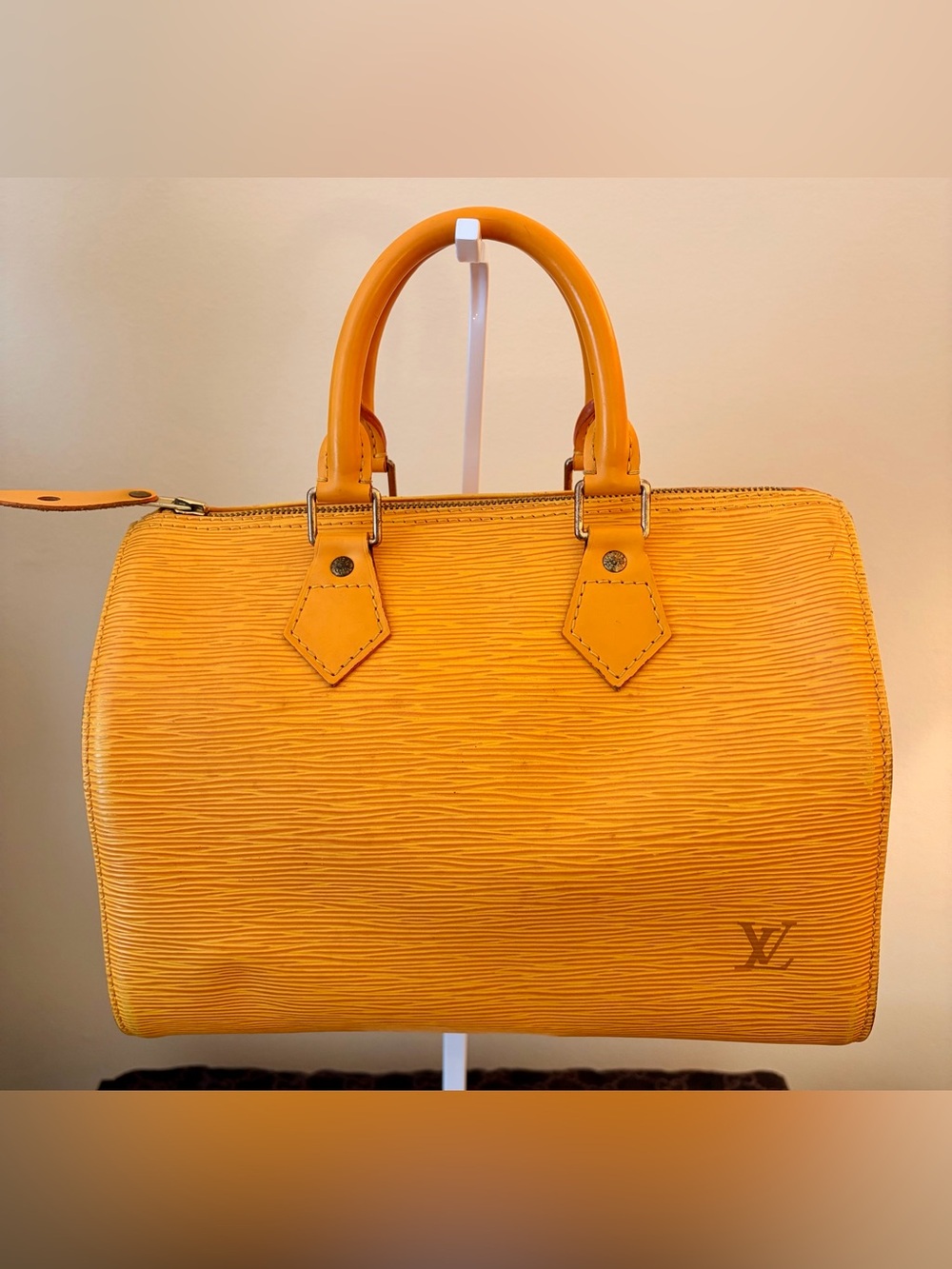 Louis Vuitton Yellow Epi Leather Speedy 25 (with Entrupy COA) - Picture 1 of 16